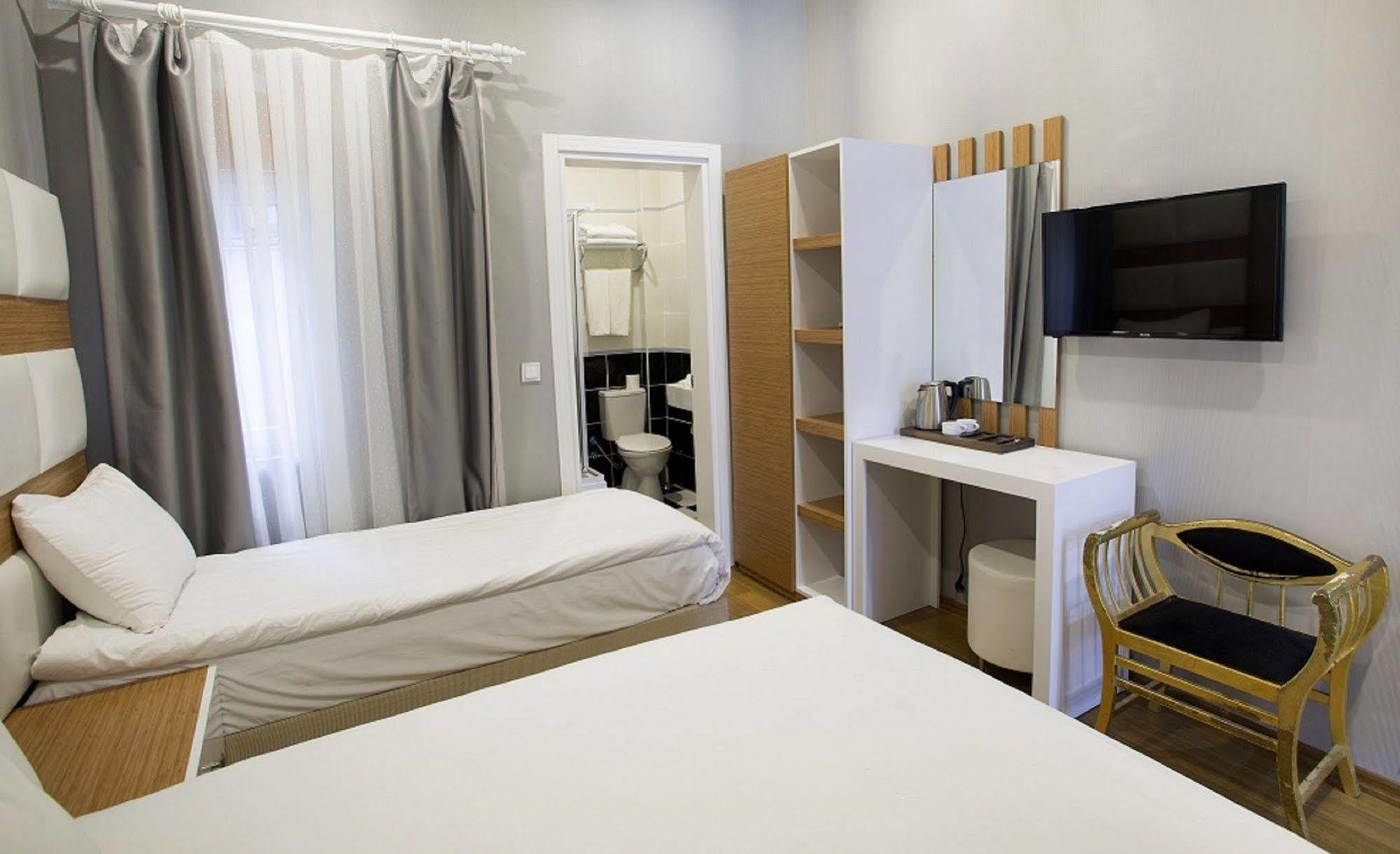 La Pazza Suites Κωνσταντινούπολη Εξωτερικό φωτογραφία