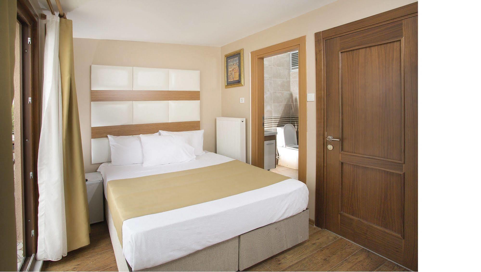 La Pazza Suites Κωνσταντινούπολη Εξωτερικό φωτογραφία